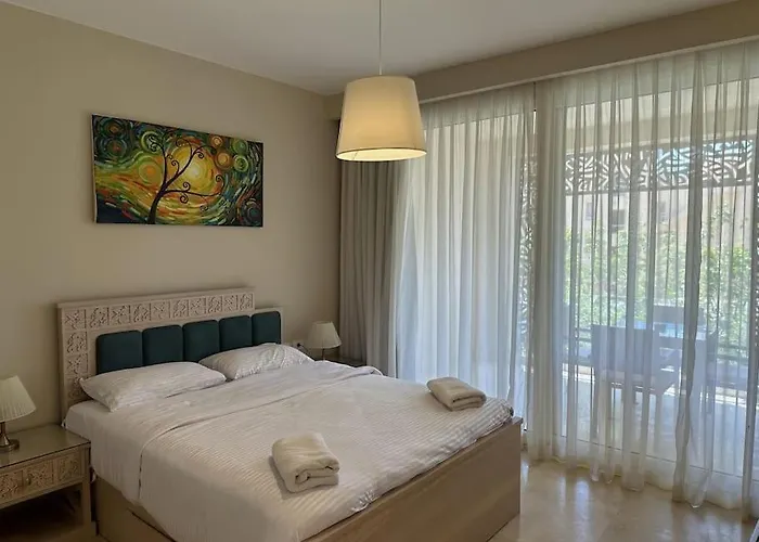 Apartment Marvelous 2br - Free Access And Pool Access In Mangroovy *